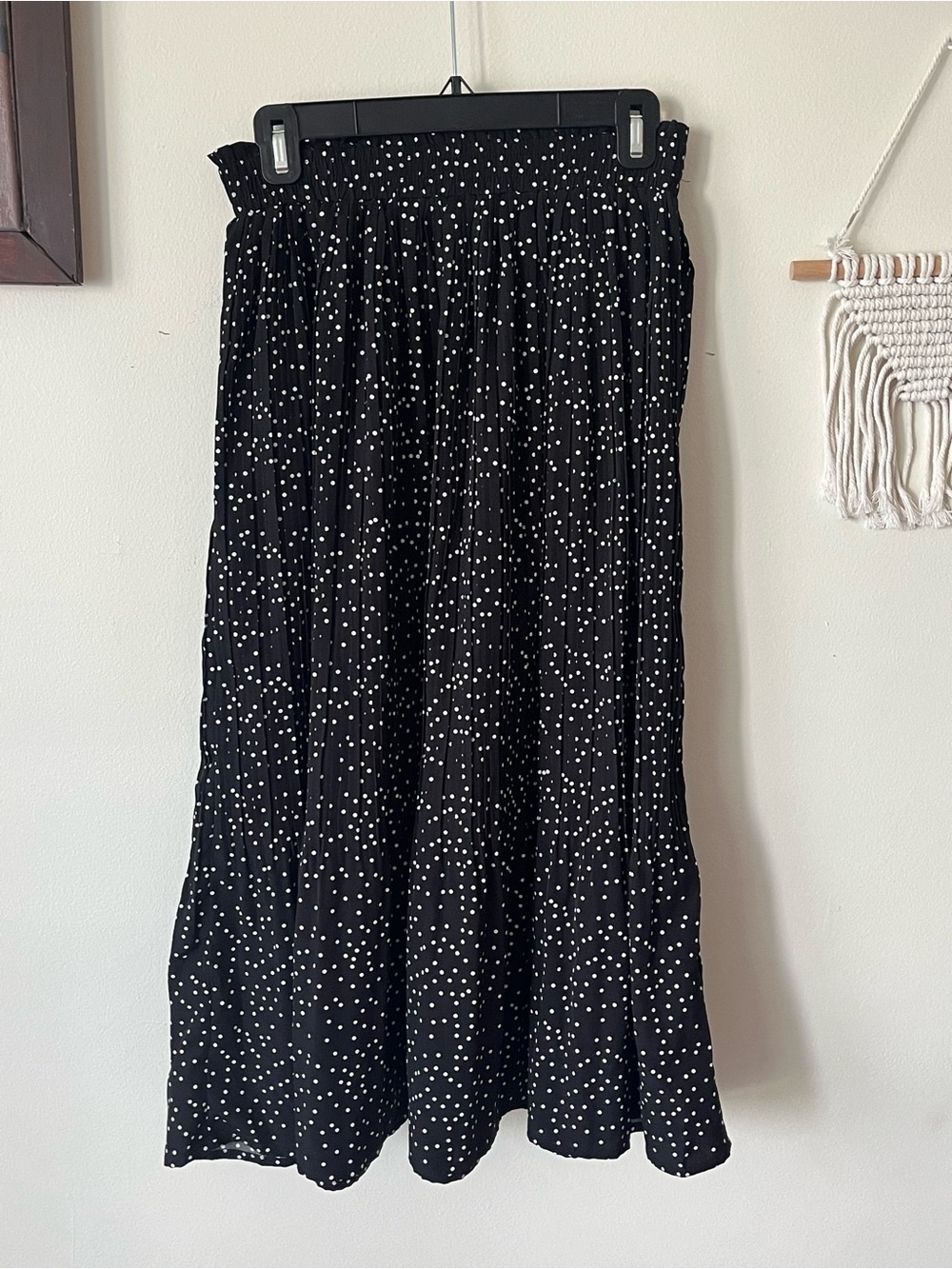 Pleated Polka Dot Maxi Skirt - Effortless Everyday Style